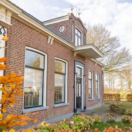 Karakteristieke boerderij met wellness in Friesland-2