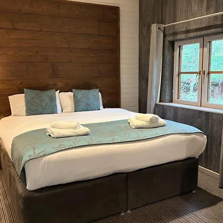 Chevin Country Park Hotel & Spa-2