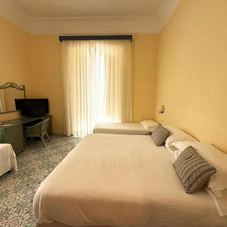 Hotel Villa Maria-3
