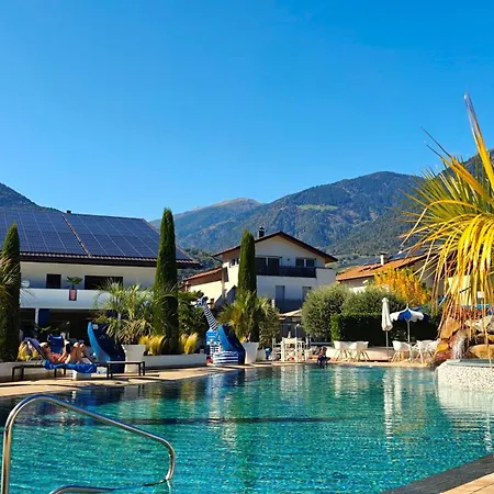 Schlosshof Suedtirol - Hotel & Camping Resort-2