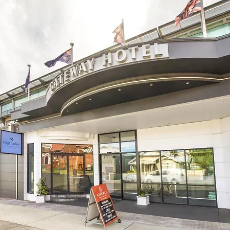 Nightelier Devonport Gateway Hotel-3