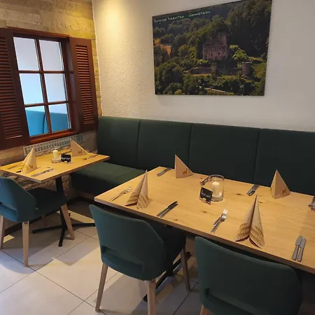 Hotel Grüner Baum mit Restaurant&Wellness-2