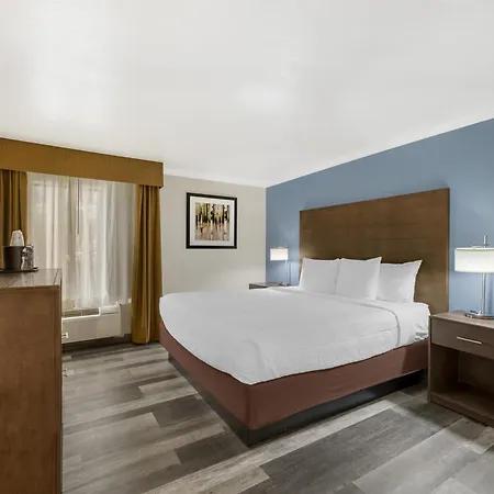 Best Western Airport Albuquerque Innsuites Hotel & Suites-2
