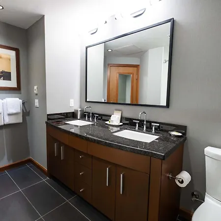 Sutton Place Hotel Revelstoke Mountain Resort-2