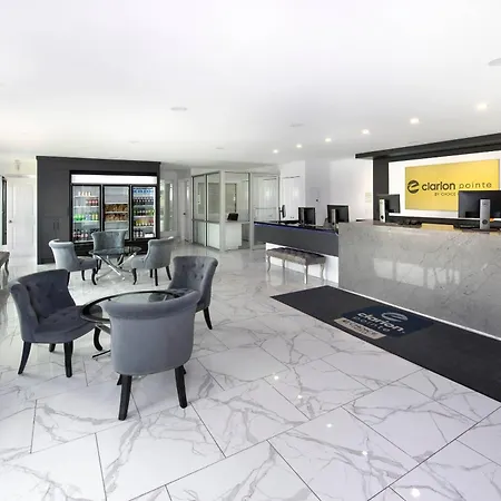 Clarion Pointe-3