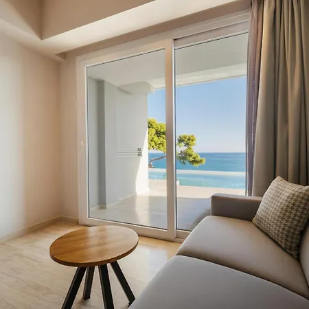 Alexandra Beach Resort & Spa-3