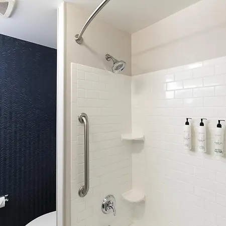 Fairfield Inn & Suites By Marriott Milwaukee Airport-2