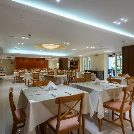 Crithoni'S Paradise Hotel-3