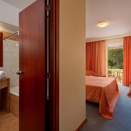 Crithoni'S Paradise Hotel-2