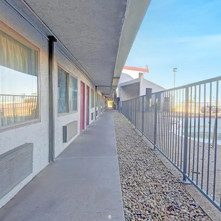 Travelers Inn By Oyo Wichita Falls-3