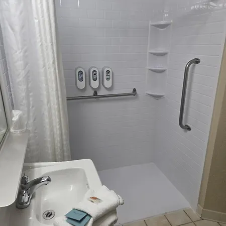 Barkers Island Inn Resort & Conference Center-3