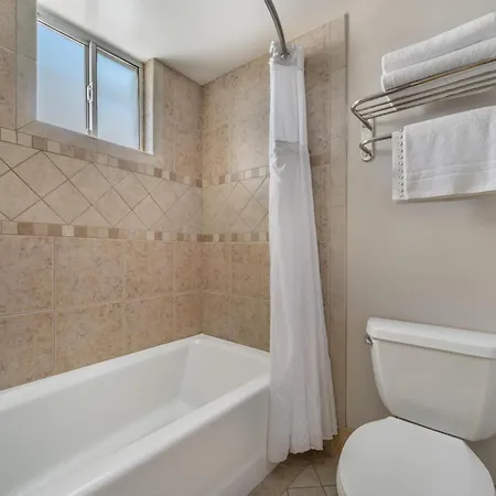 Best Western Plus King'S Inn And Suites-3
