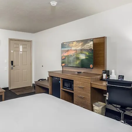 St. George Inn And Suites-3