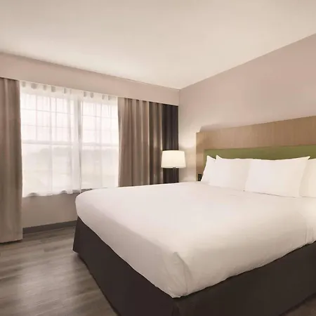 Country Inn & Suites By Radisson, Waterloo, Ia-3