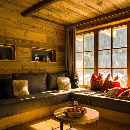 Mons Silva Private Luxury Chalets-2