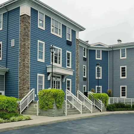 Comfort Suites Chincoteague Island Bayfront Resort-2