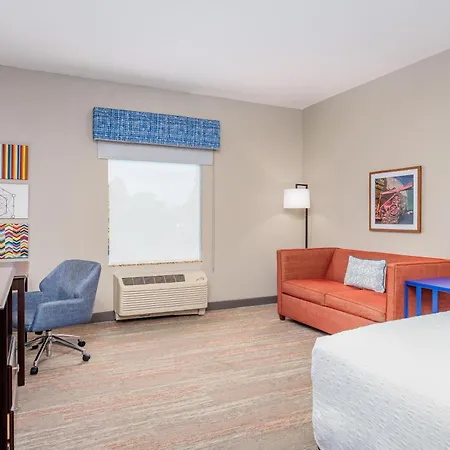 Hampton Inn And Suites Parkersburg Downtown-2