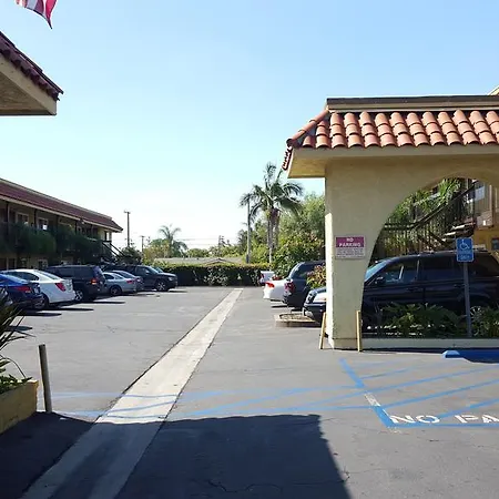 Anaheim Astoria Inn & Suites-2