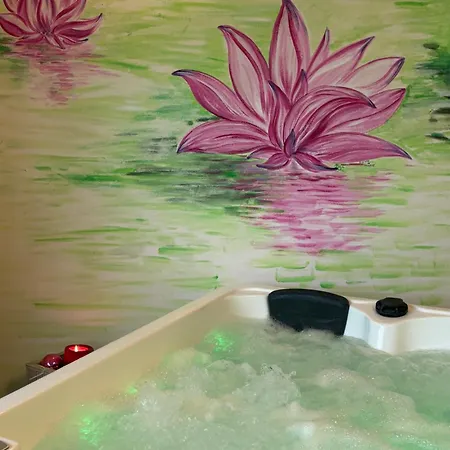 B&B Beauty House - Jacuzzi - Giardino Privato-3