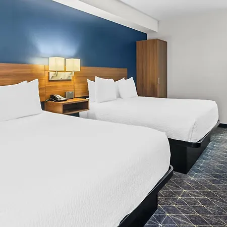 Park Inn By Radisson, Kelowna-3
