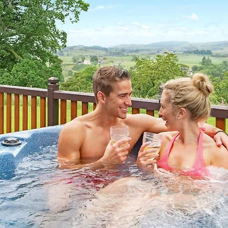 Nunland Hillside Lodges-2