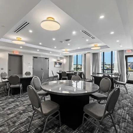 Sandman Signature Dallas Las Colinas Hotel & Suites-2