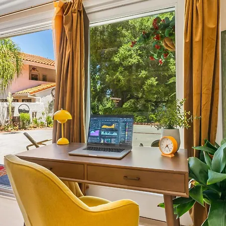 The Malibu Retreat Guest House - Salt Water Pool & Jacuzzi, Nature Oasis-2