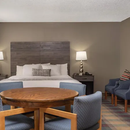 Baymont By Wyndham Baldwin-3