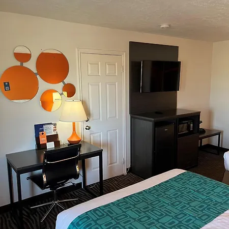 Howard Johnson By Wyndham St. George Hotel & Suites-2