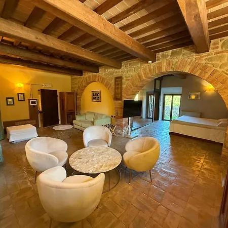 Castello Di Petroia Dimora D'Epoca-3
