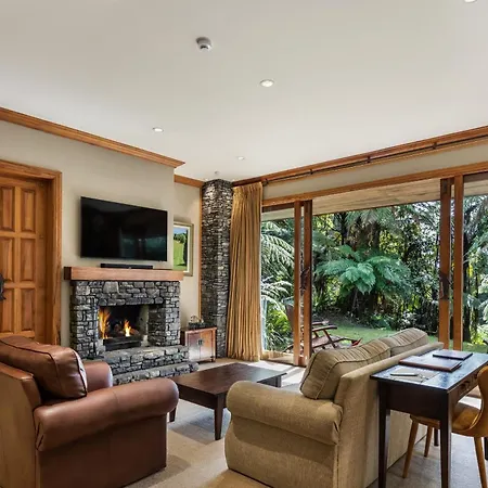 Treetops Lodge & Estate-2