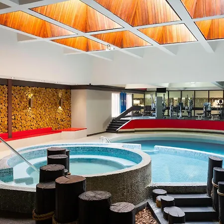 Ramada Plaza By Wyndham Regina Downtown-2