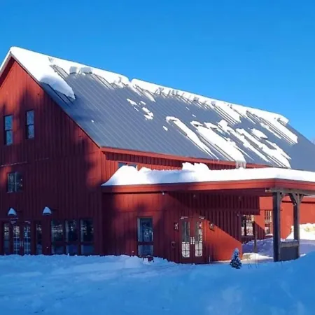 Mountain Meadows Lodge-2