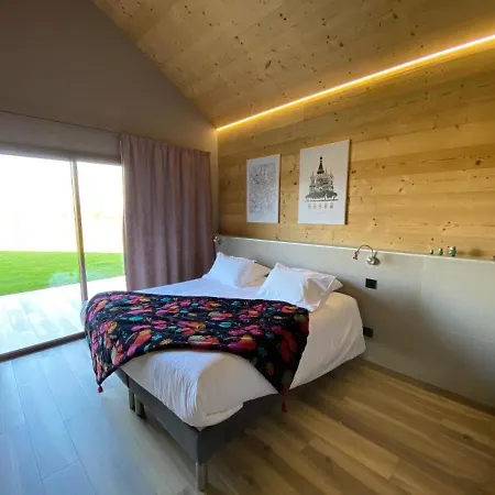 World Hotel-2