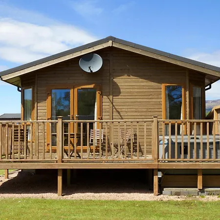 Braidhaugh Holiday Lodge And Glamping Park-2