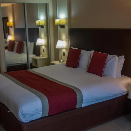 Holly Tree Hotel, Swimming Pool & Hot Tub-3