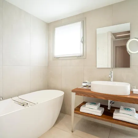 Splendido Bay Luxury Spa Resort-2