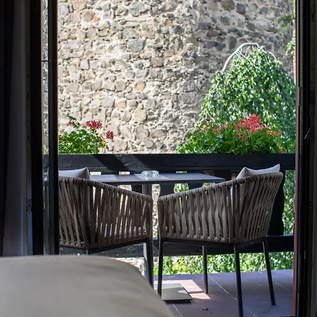 Relais Et Chateaux Le Chambard-2