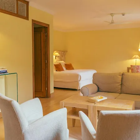Les Pyrenees - Le Grand Hotel & Le Chateau-3