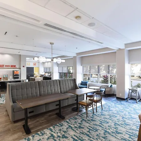 Hampton Inn Miami-Coconut Grove/Coral Gables-2
