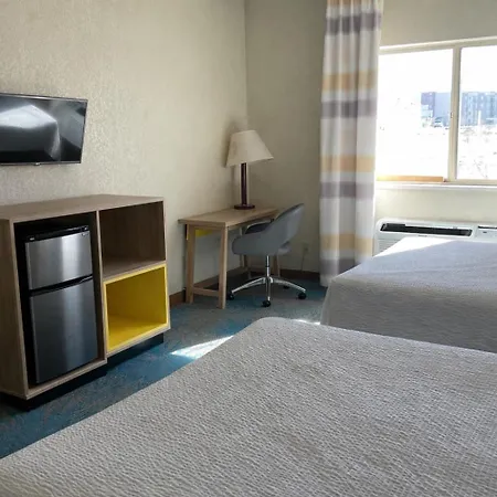 Days Inn By Wyndham Colorado Springs Airport-2