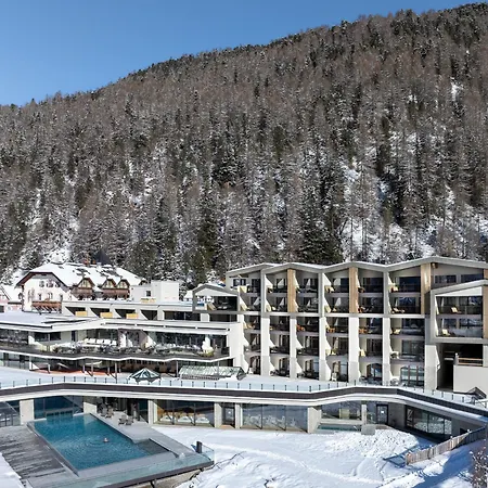 Wellness Hotel Post-2