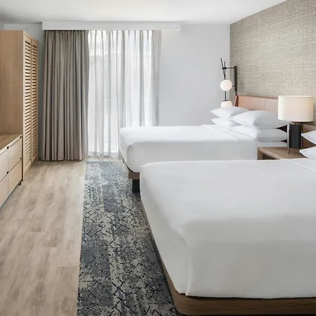 Sheraton Suites Fort Lauderdale At Cypress Creek-2