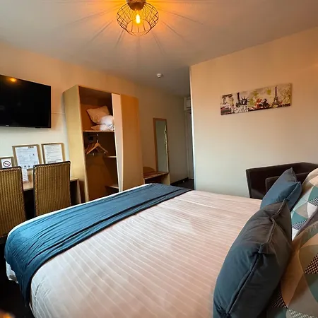 Hostellerie du Centrotel et Spa Bulles d'Allier-2