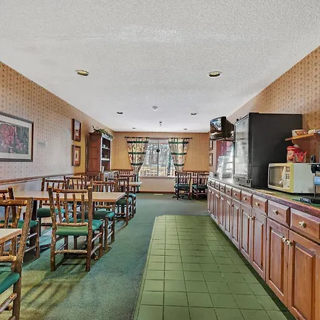 Garrison Inn And Suites-3