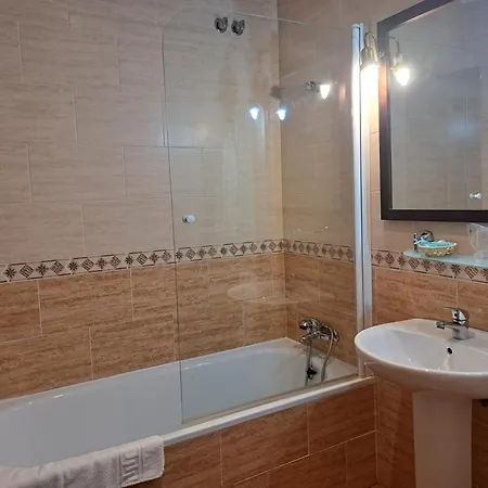 Hotel Meson Fuente del Pino-3