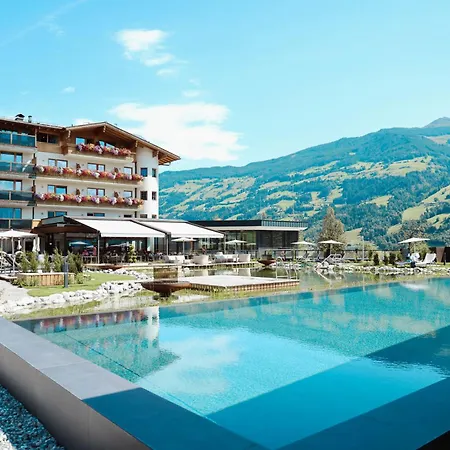 Sport- und Wellnesshotel Held 4 Sterne Superior-2