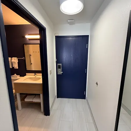 Microtel Inn And Suites Appleton-2