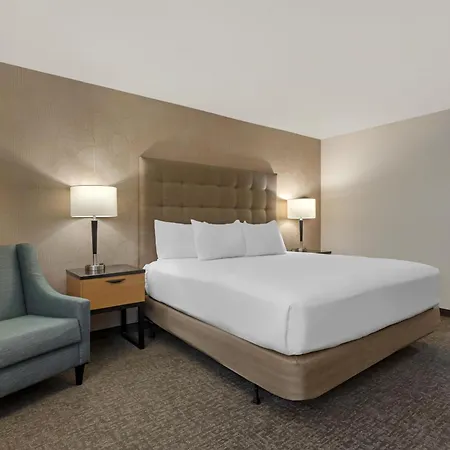 Drury Inn & Suites Joplin-2