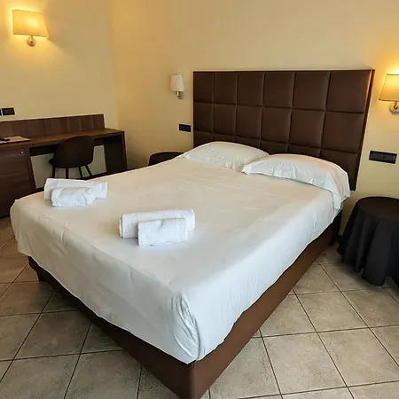 Yachting Hotel Mistral-2